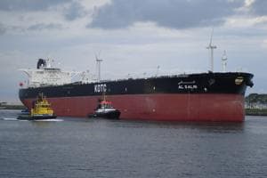 Iranian strike sets VLCC Al Salmi on fire off Dubai