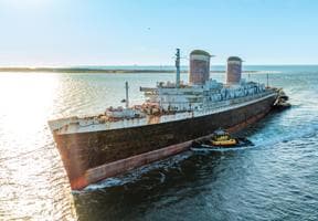 🚢SS United States. Frozen in Time: The Ocean Liner That Refused to Be Forgotten